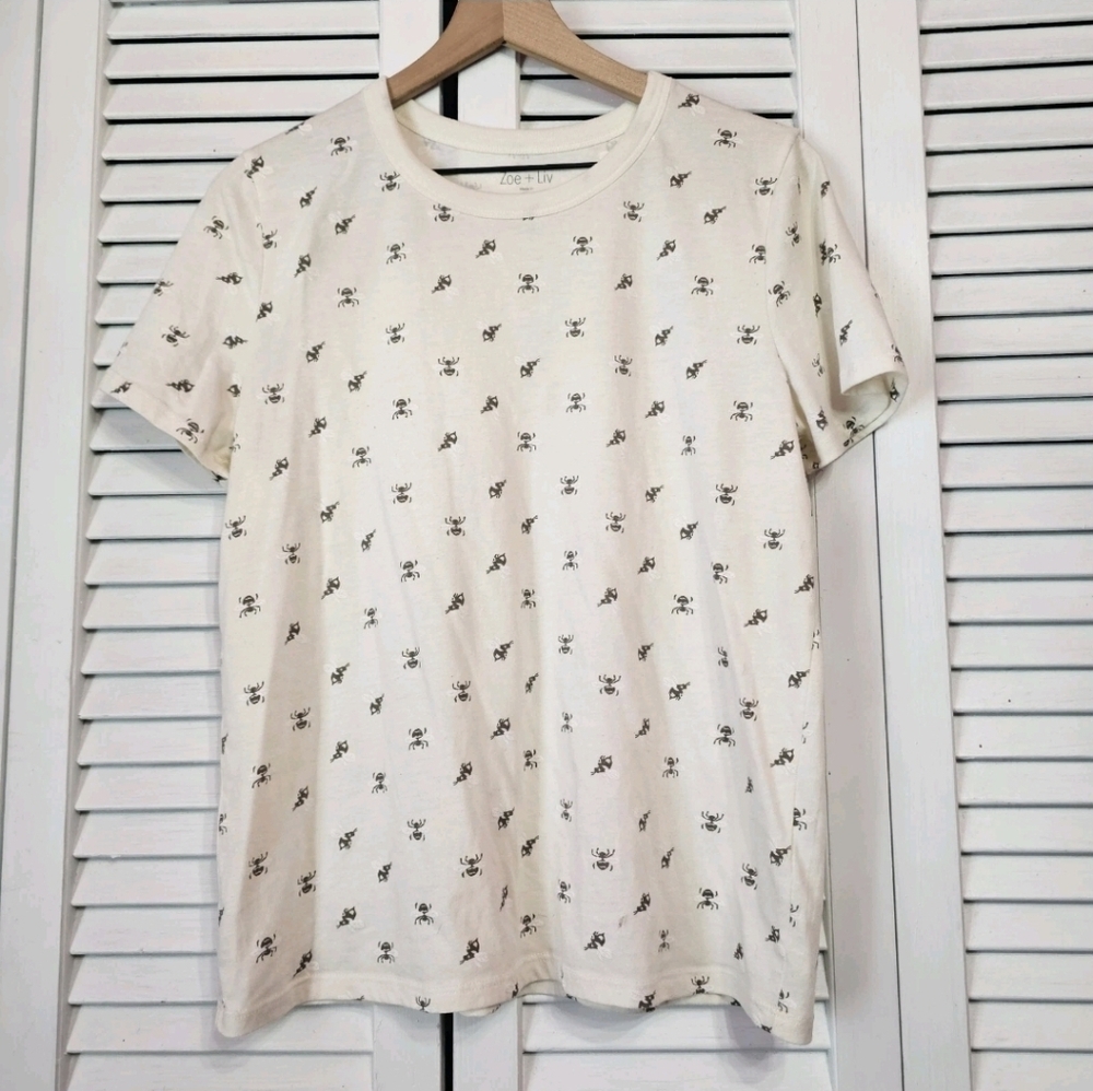 NWOT • Zoe + Liv • Bee Print Tee Shirt